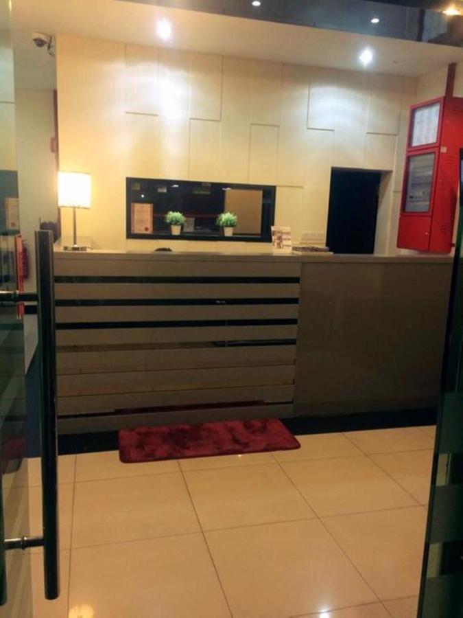 Hotel Sara'S Inn, Shah Alam Kültér fotó