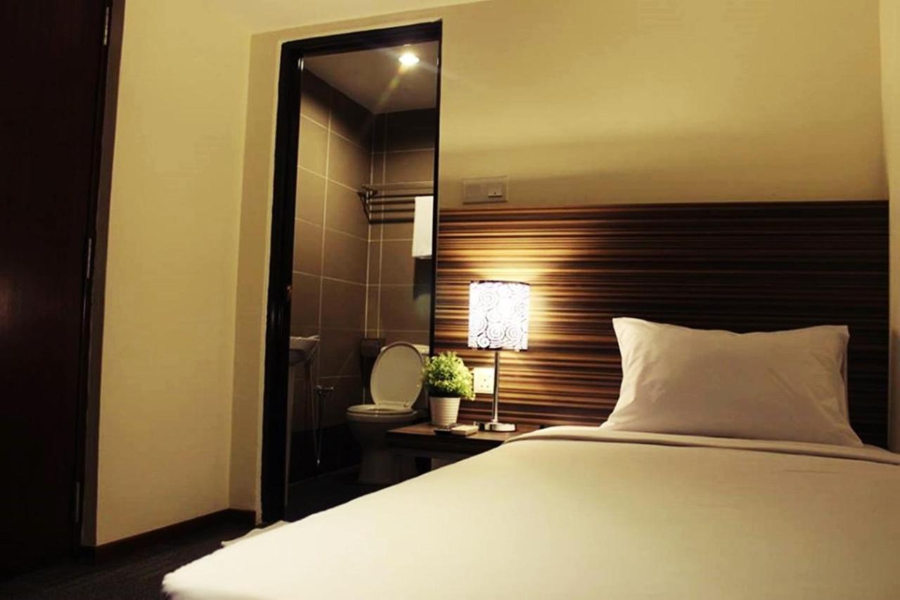 Hotel Sara'S Inn, Shah Alam Kültér fotó